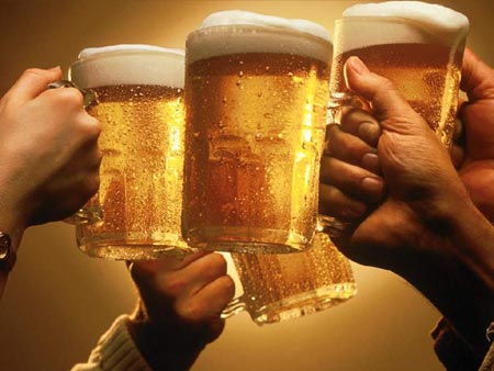 beer-cheers-toasting.jpg
